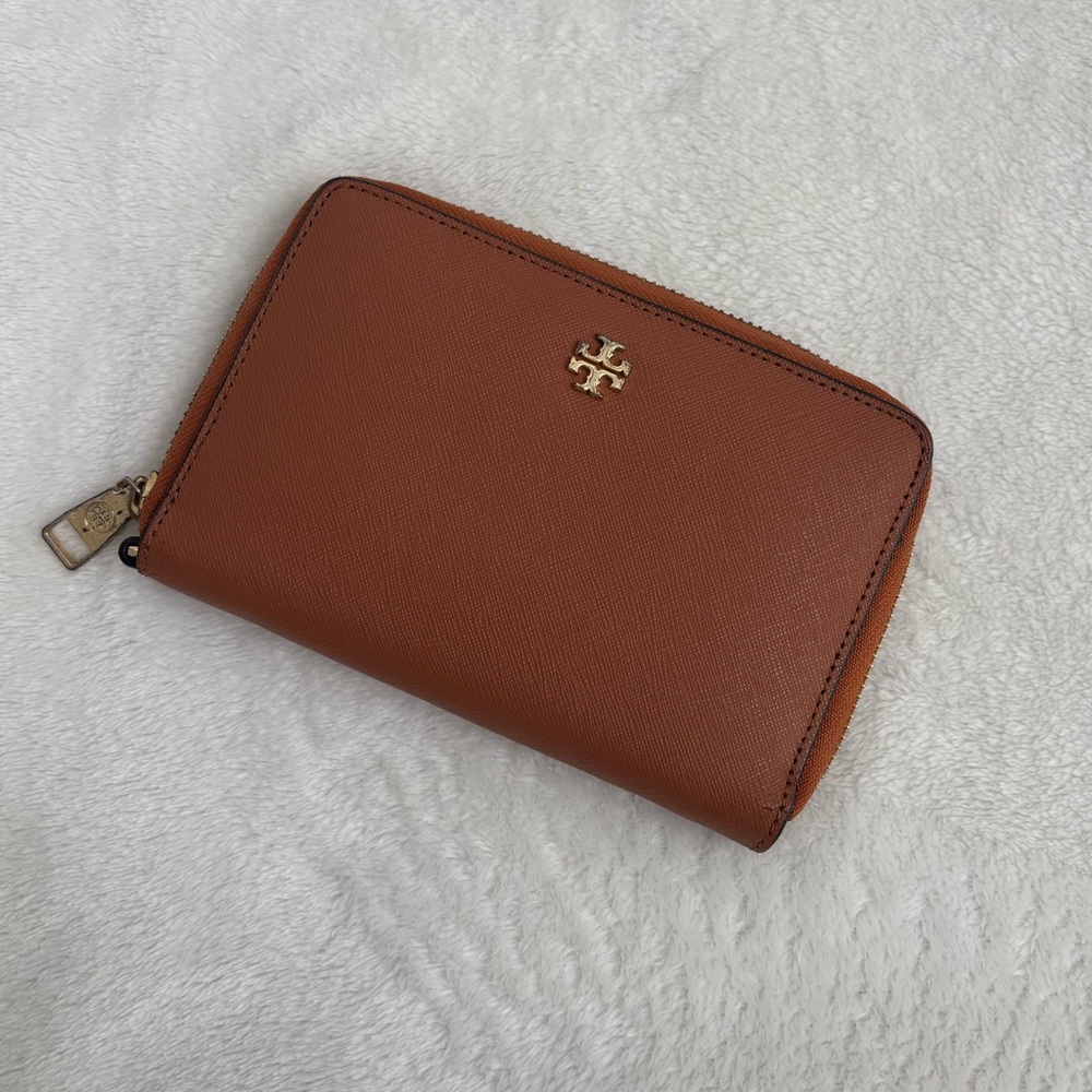 Tory Burch Tan Leather Zip Wallet